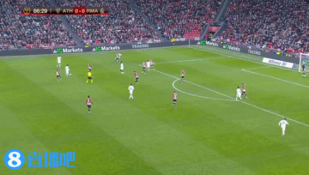 利物浦连续五场不败 排名紧追曼城