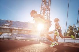 什么是“博彩中的社会证明偏差”？解析赌场氛围如何诱导你加入牌局。（走进赌场：社会证明偏差如何在氛围中悄然驱使你入局）